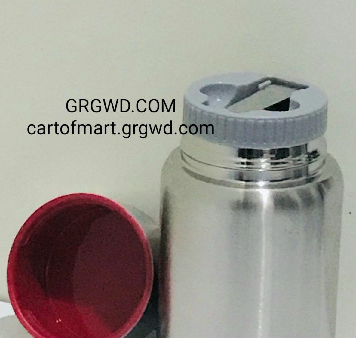 Soup bottle Vaccum bottle Vaccum soup bottle Steel bottle. Bottle with spoon. Bottle with cup and spoon.