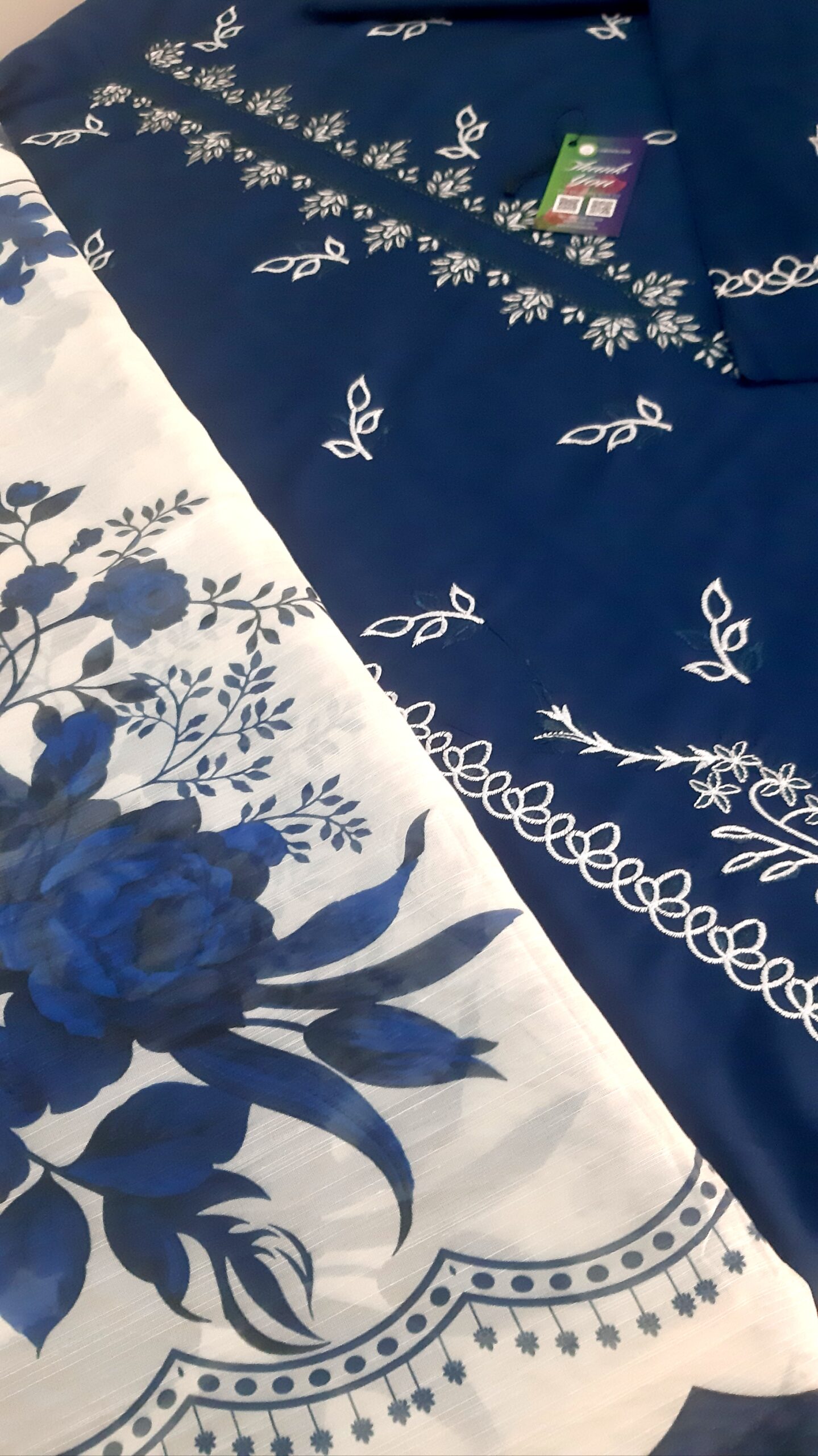 Dupatta , kameez and Shalwar unstitched dress.